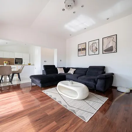 Apartman Absolute Gray