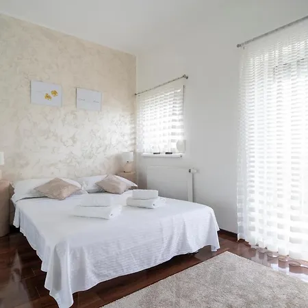 Absolute Gray Apartman Zára