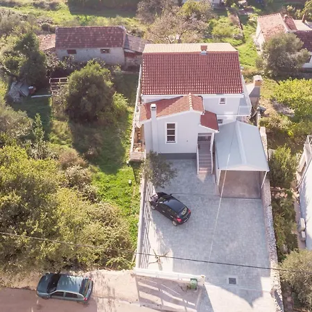 Absolute Gray Apartman *