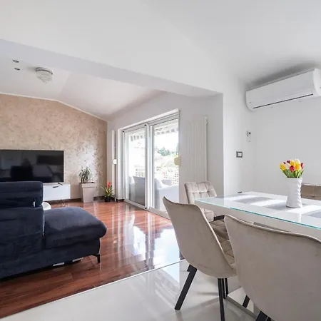 Apartman Absolute Gray